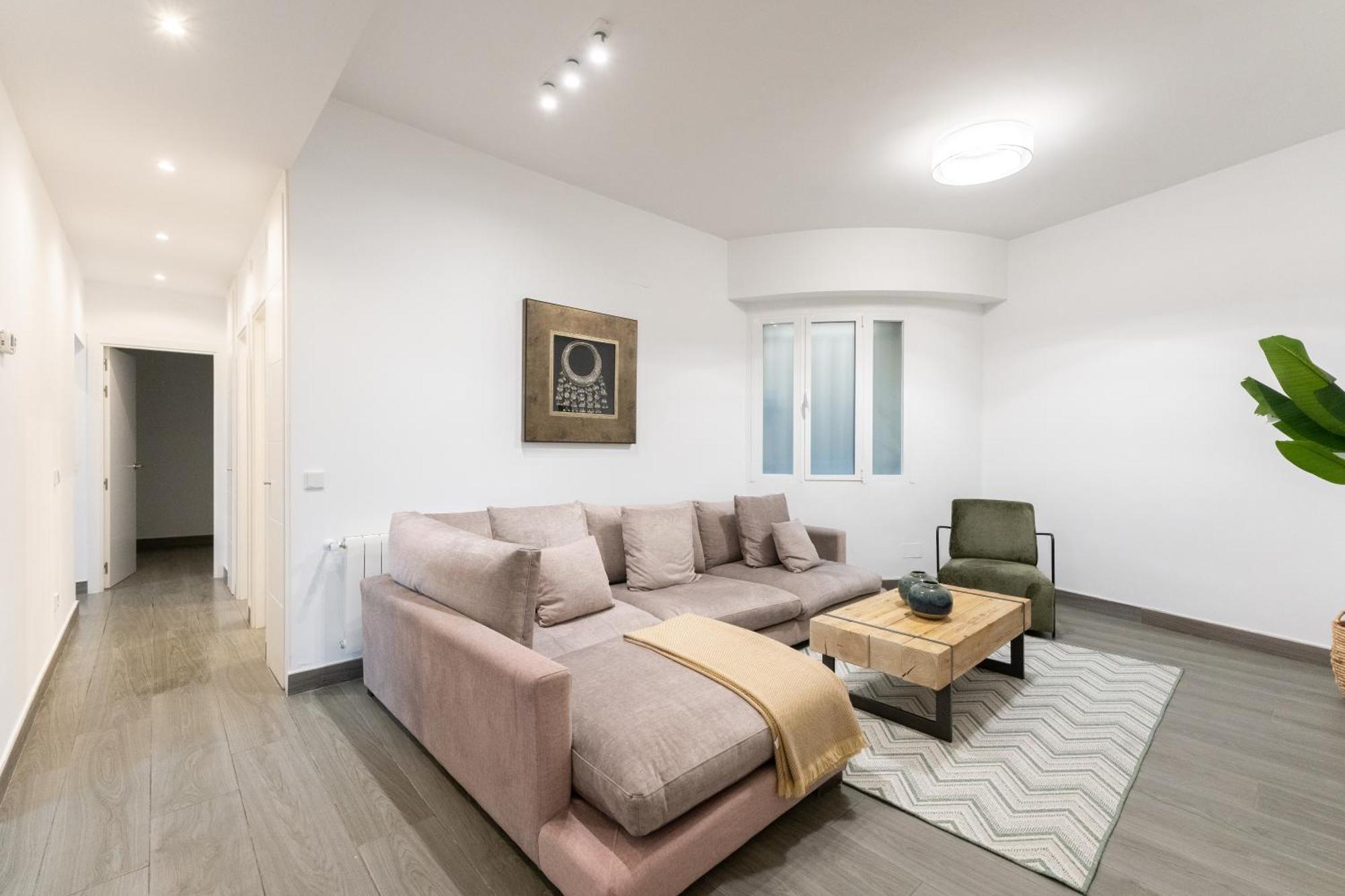 Luxe Apartment In Plaza De Espana Madrid Esterno foto