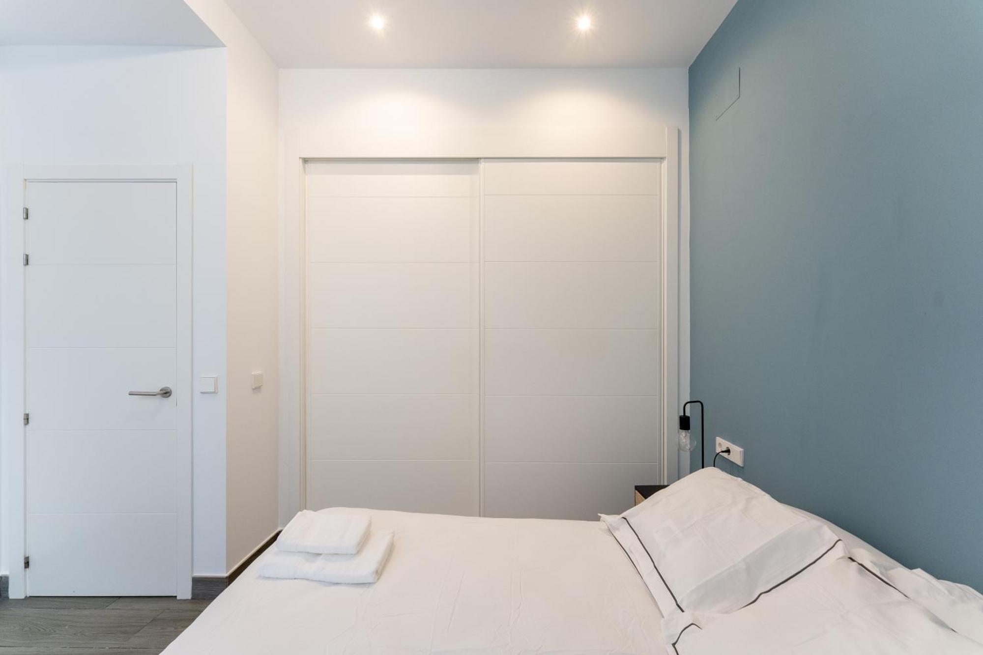 Luxe Apartment In Plaza De Espana Madrid Esterno foto
